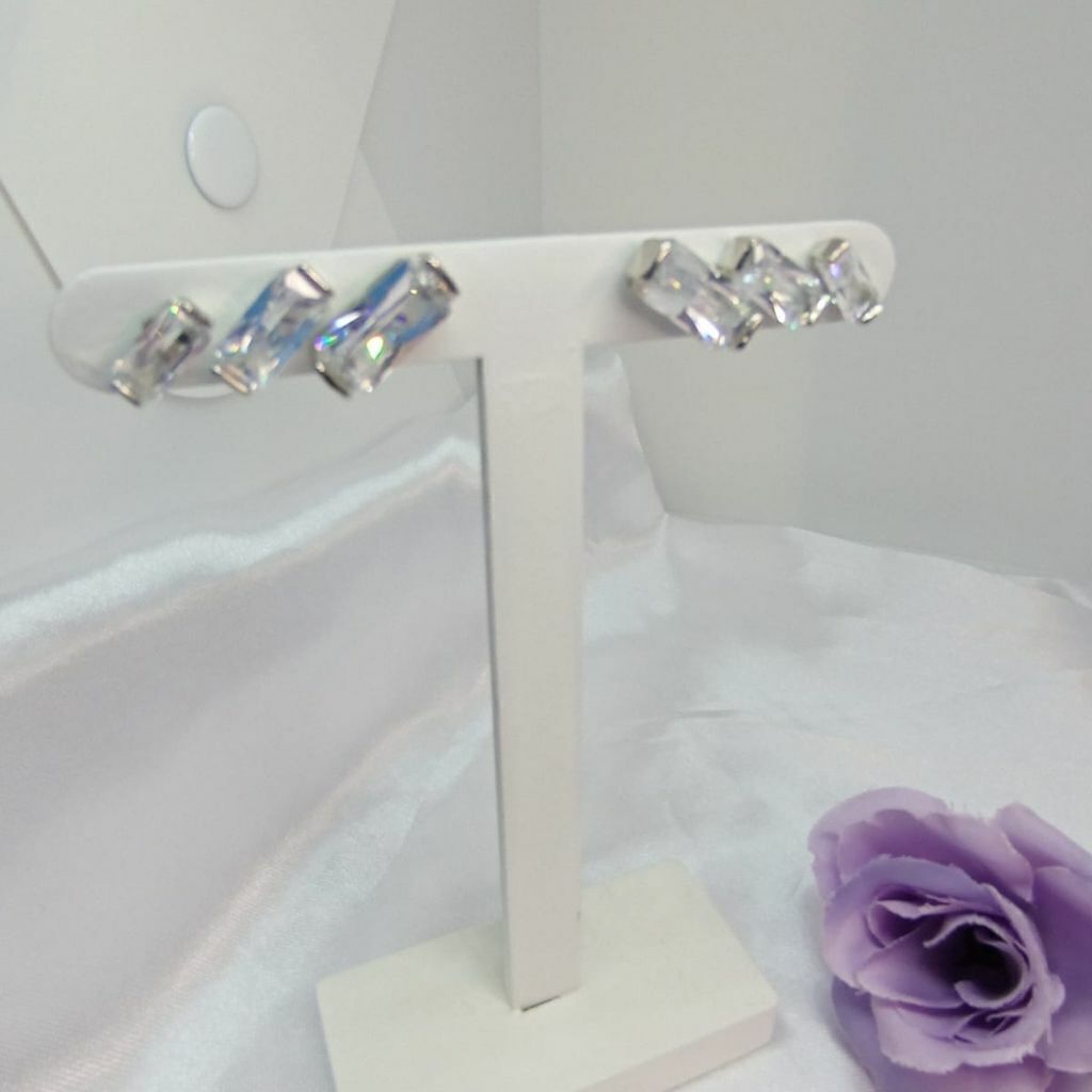 Brincos Trio Fixo Zircônias Retangular Folh. Ródio