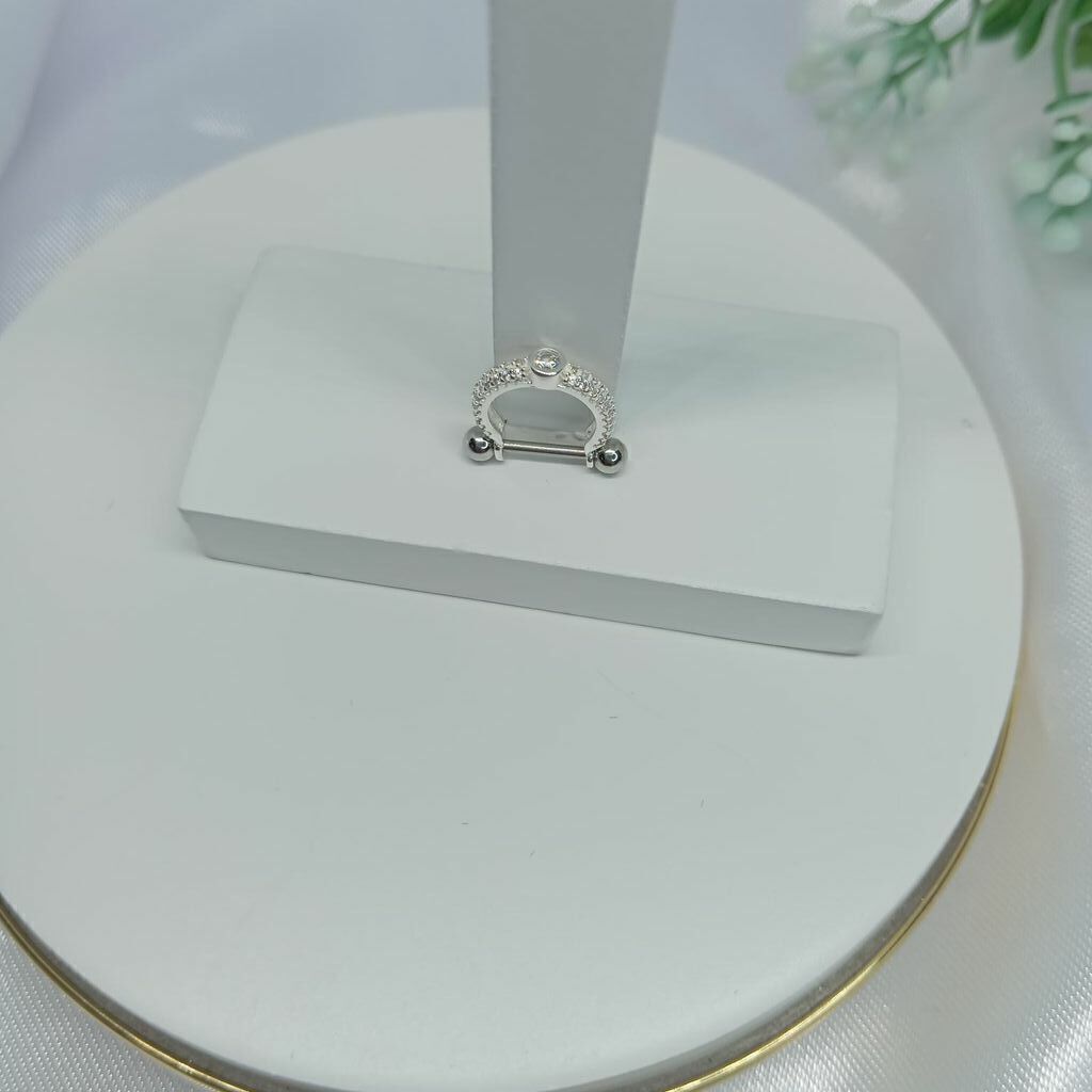 Piercing Orelha Helix