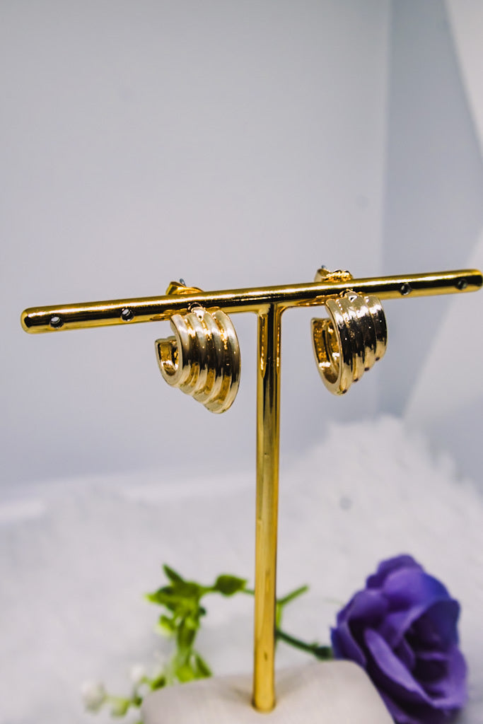 Brinco Caracol Fechado Dourado