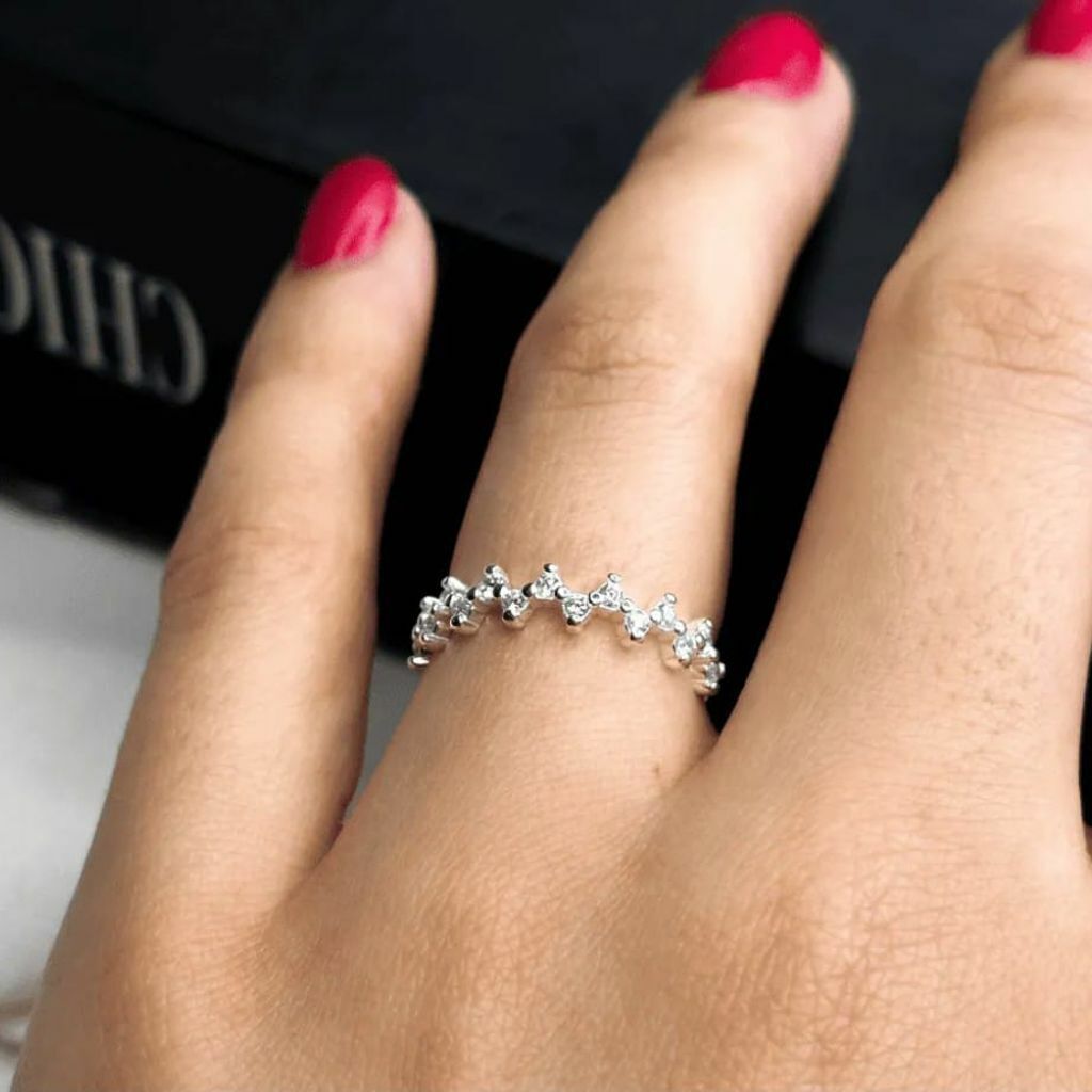 Anel de prata 925 zig zag com cravejado